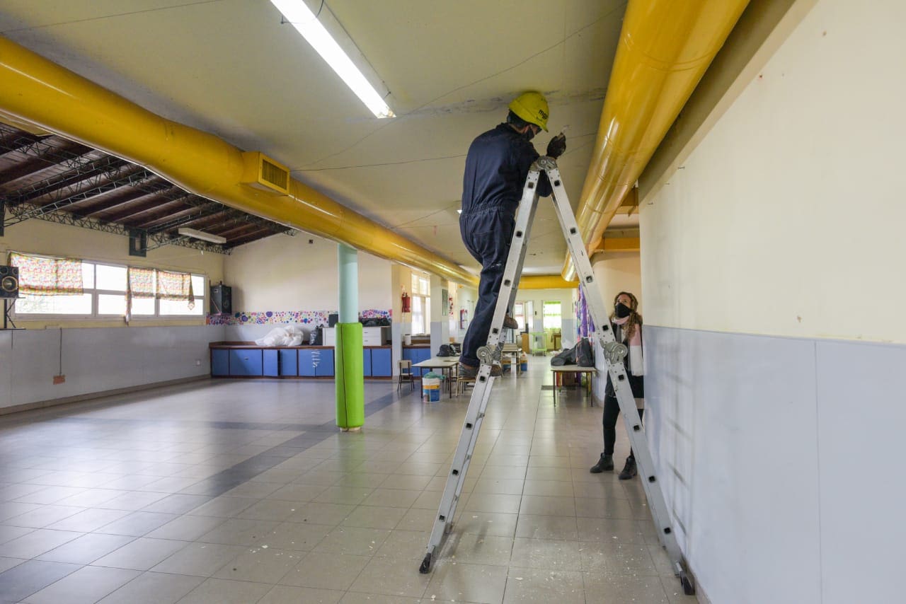 Continúan los trabajos en las instituciones educativas municipales 1 Fotos MGP Arreglos en Jardin N 17