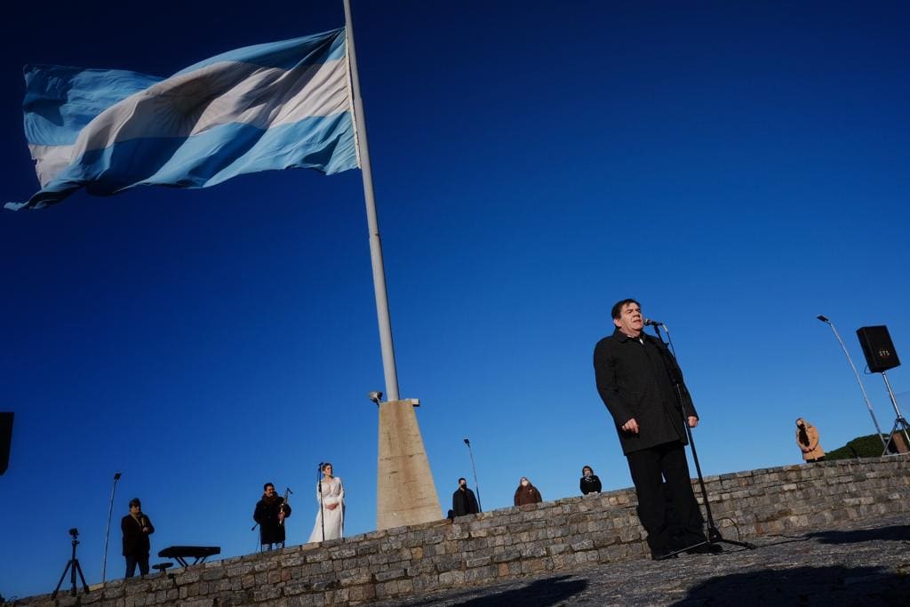 Montenegro encabezó el acto por el Día de la Independencia