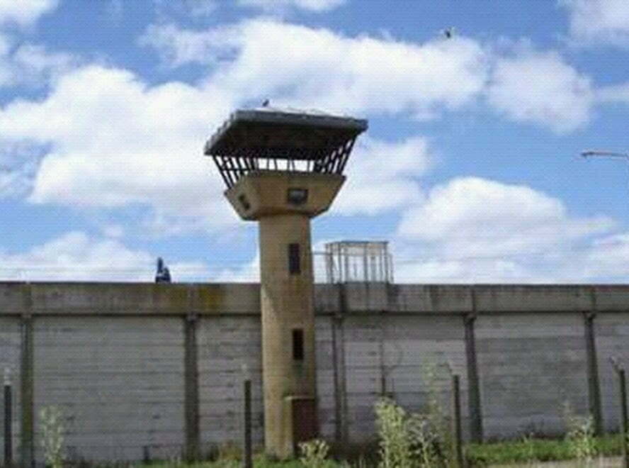 Da positivo un agente penitenciario en la cárcel de Batán y otros 14 permanecen aislados 1 Servicio Penitenciario Batan Unidad 15