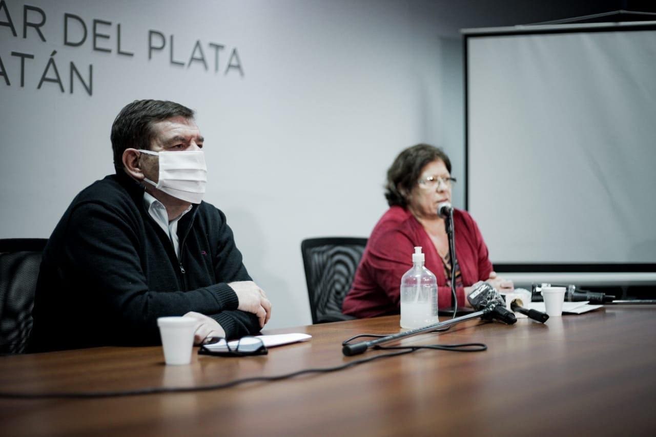 Montenegro dijo que el recurso humano sanitario de Mar del Plata "está más compllcado" 1 1598285773584 1598285764635 fotos mgp conferencia de prensa montenegro bernabei7200456710632752416.