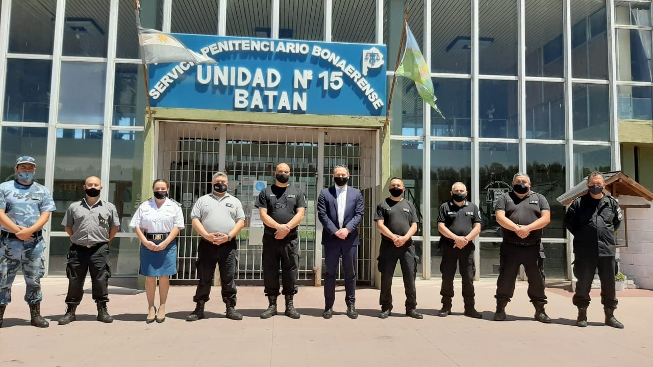 Cárcel de Batán: Xavier Areses compartió una charla con el personal 1 d84353b0 58fd 498a a337 672745da463d