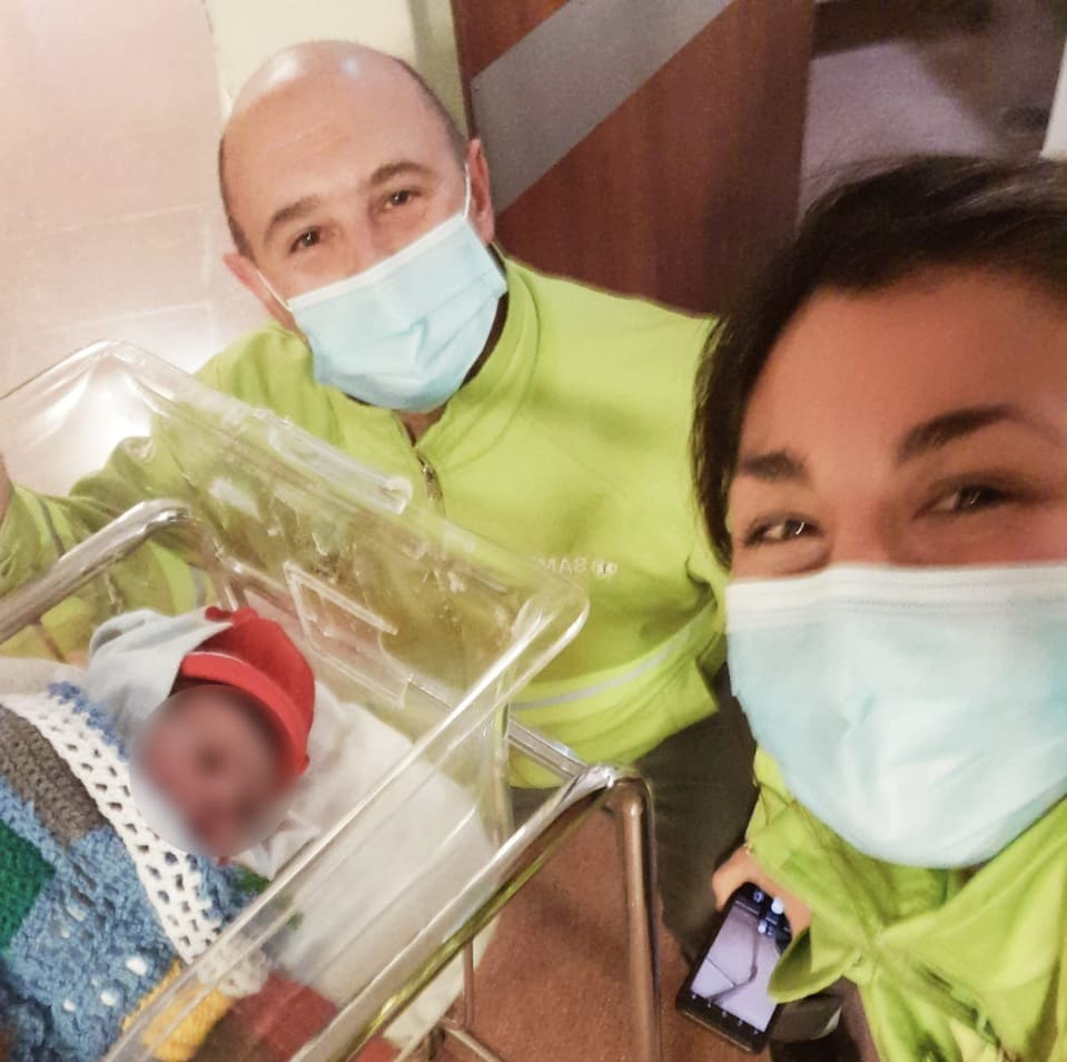 Una mujer dio a luz arriba de la ambulancia asistida por personal del SAME 1 IMG 20220528 WA0030