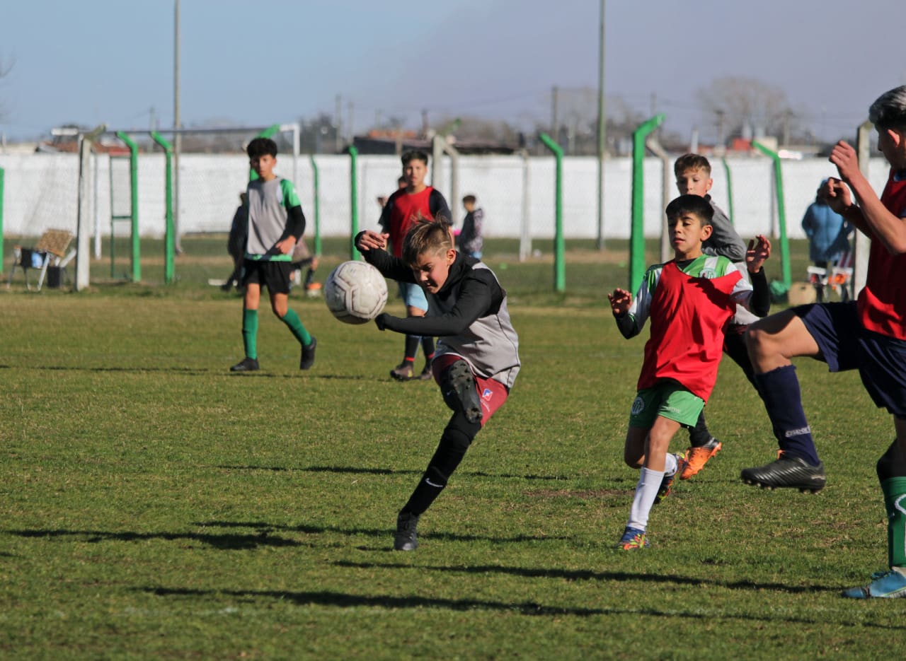 Fútbol: exitosa prueba de jugadores en Mar del Plata 1 futbol 1