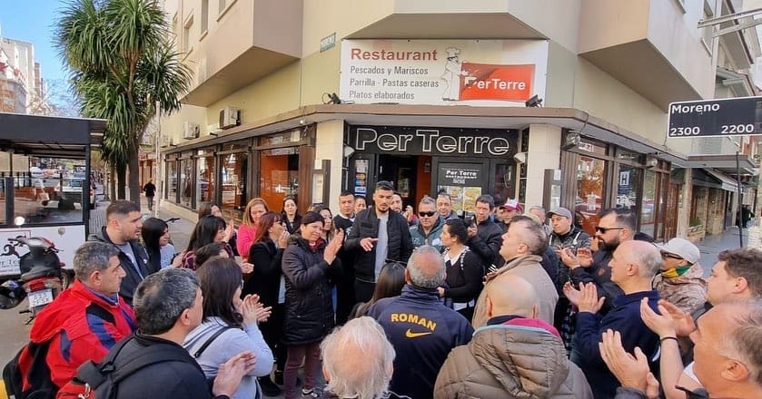 Protesta de Uthgra logró resolver conflicto en un restaurante céntrico de Mar del Plata 1 299042551 377410187910814 5127733468754325262 n