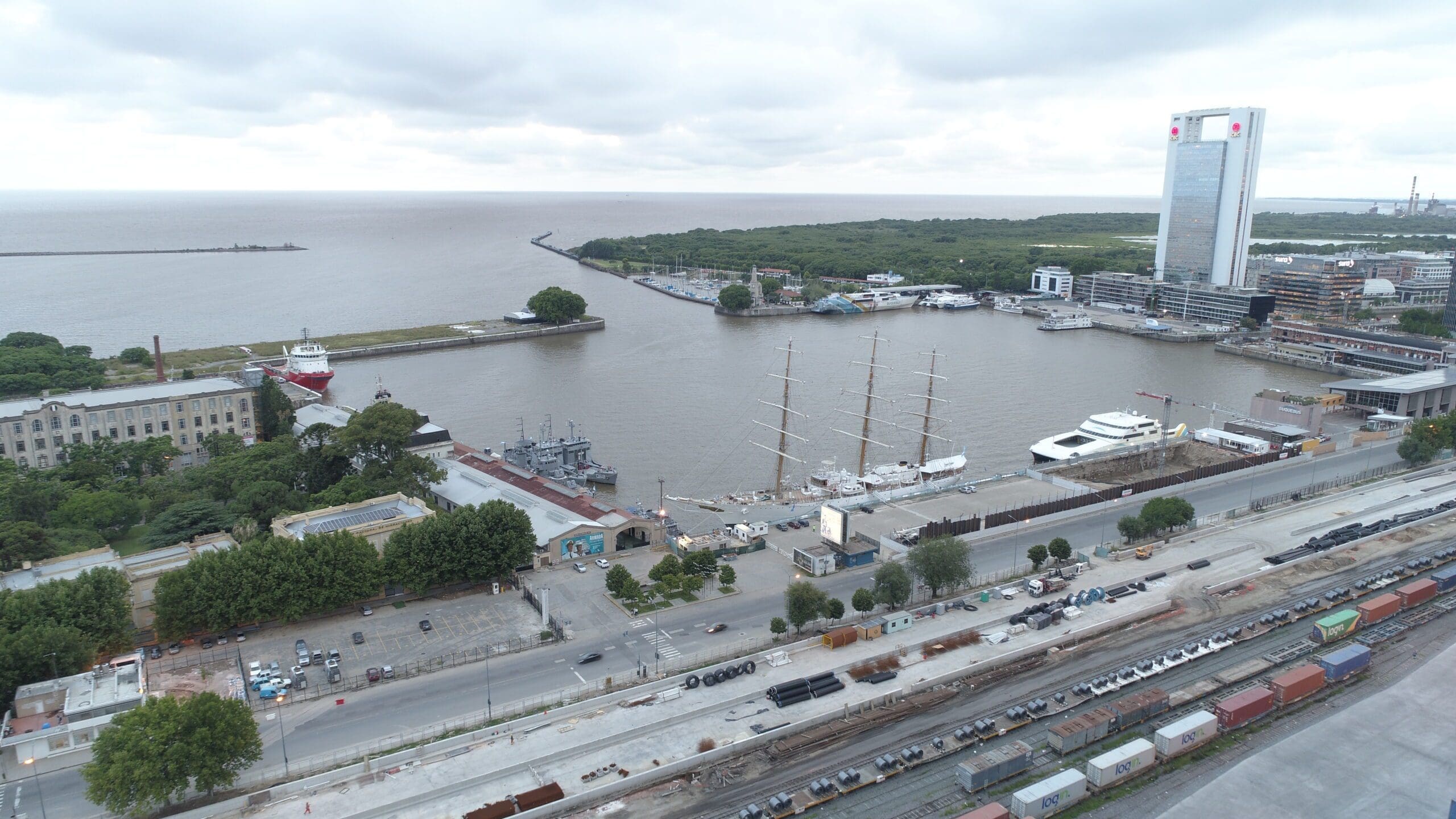 Temporada de cruceros con números prepandemia: La Ciudad de Buenos Aires espera recibir 350 mil pasajeros 1 DJI 0190 scaled