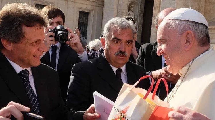 Murió Héctor Rosso: tristeza en la política y sociedad toda de Mar del Plata 1 FfSXkJiXoAELd3W