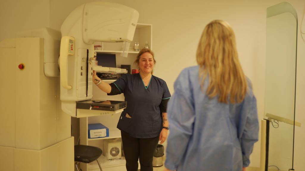 Fotos MGP Campana de mamografias gratuitas en el CEMA y en el CAPS 1