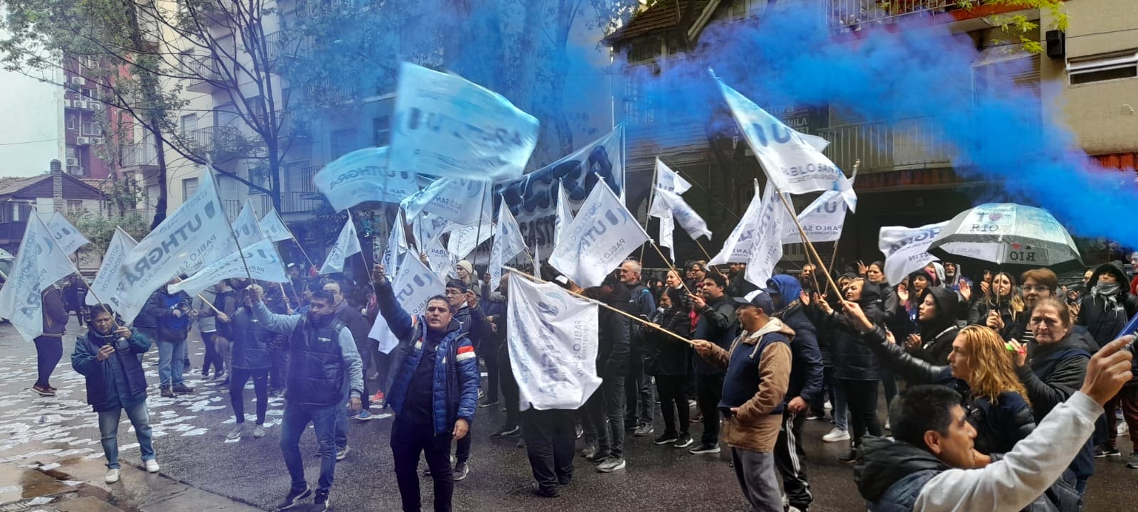 UTHGRA Mar del Plata hará protestas nocturnas si esta semana no se firma el acuerdo de equiparación salarial 1 protesta UTHGRA