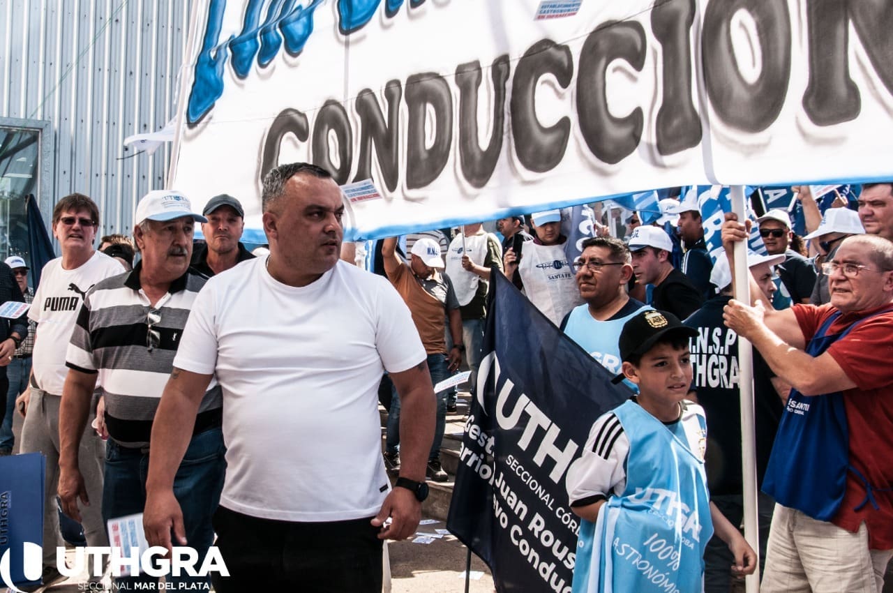 UTHGRA Mar del Plata adhiere al paro general del 24 de enero convocado por la CGT 1 UTHGRA EQUIPARACION SALARIAL 1