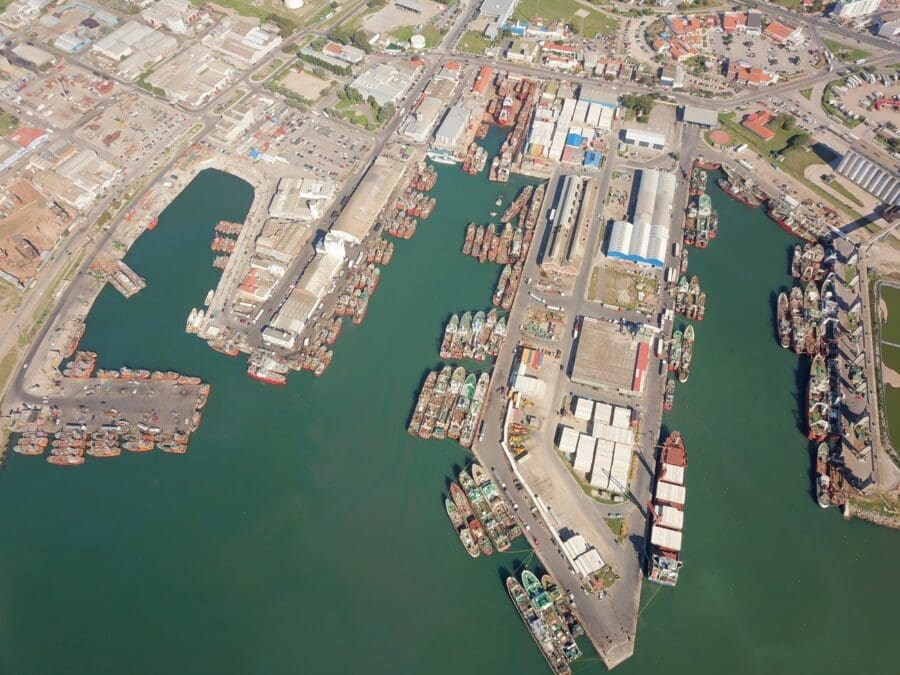 Mar del Plata mantiene un saldo comercial superavitario impulsado por la pesca y la diversidad exportadora 1 puerto panoramica e1669807225404