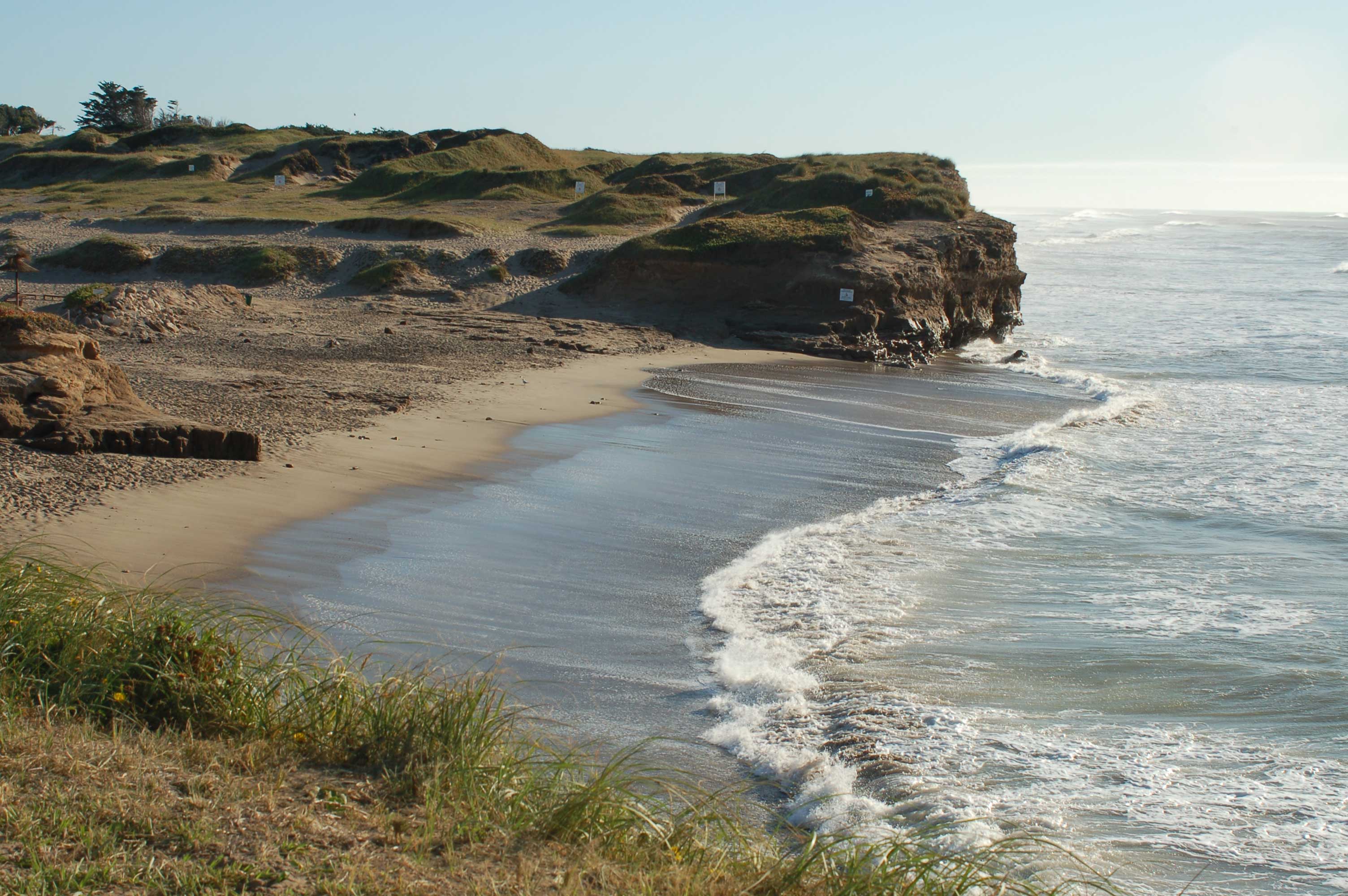 Murió un hombre al caer desde un acantilado en Mar del Plata 1 laescondida