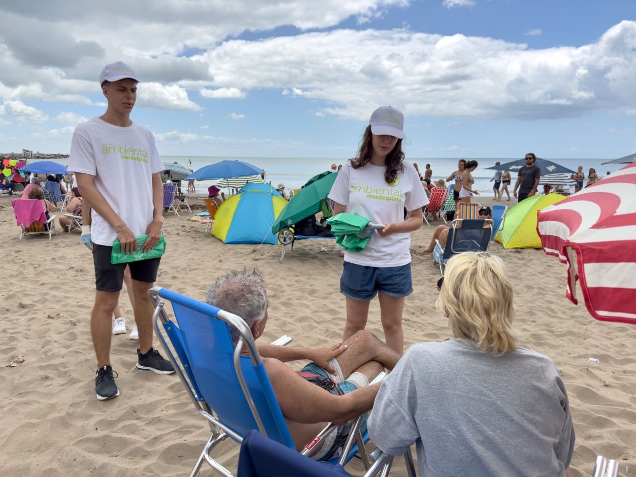 Promotores ambientales concientizan sobre el cuidado del ambiente en Mar del Plata 1 promotores ambientales