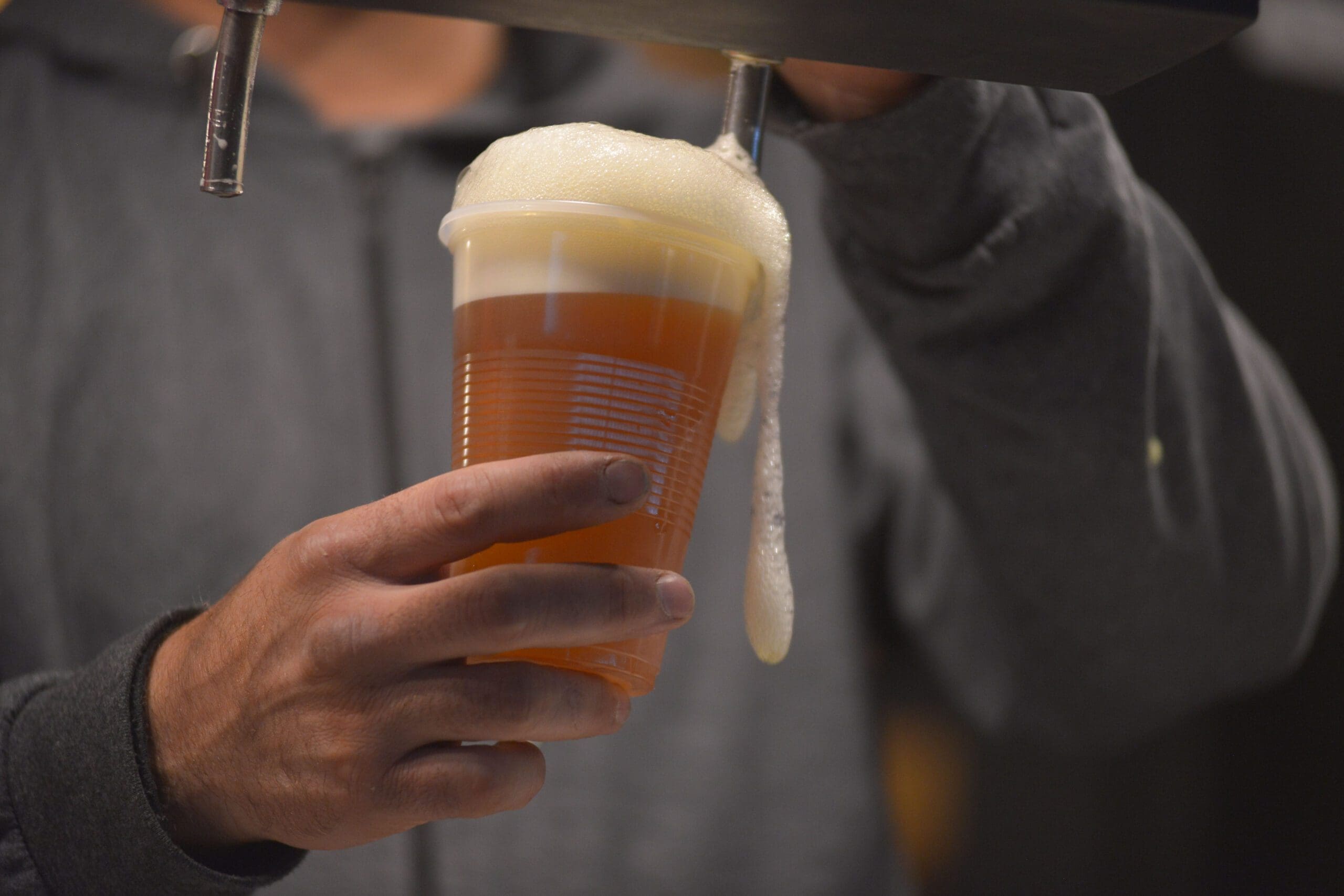 Tensión en Antares: Gremio de cerveceros inicia plan de lucha por negociaciones salariales 1 La cerveza artesanal la estrella convocante en Santa Clara del Mar scaled