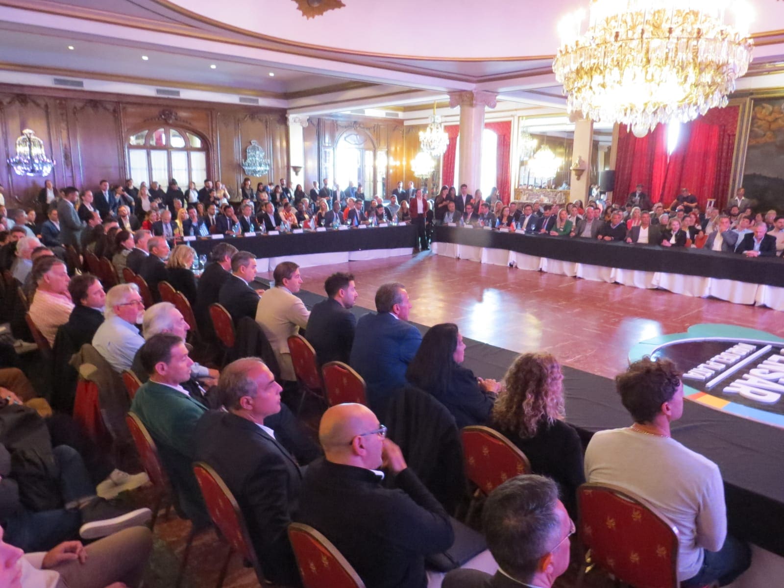 Comenzó en Mar del Plata una importante "minicumbre" internacional de Embajadores y empresarios 3 WhatsApp Image 2023 04 25 at 11.15.54