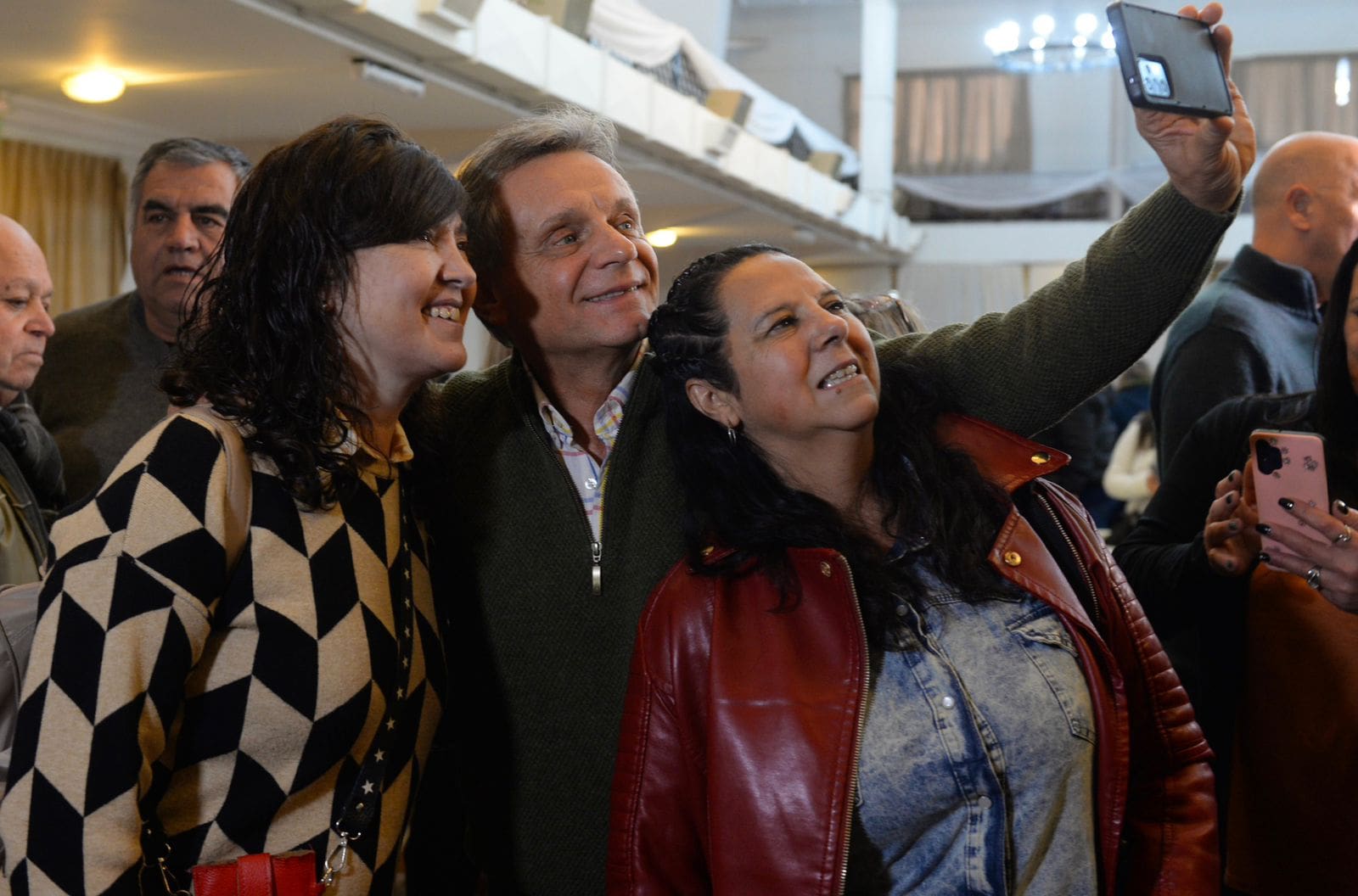 Pulti: “Construyamos una mayoría con un auténtico proyecto para los vecinos.” 2 IMG 20230610 WA0016