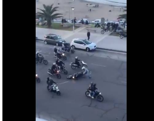 El peligroso y ruidoso descontrol de las motos en Mar del Plata durante el cierre de las vacaciones de invierno