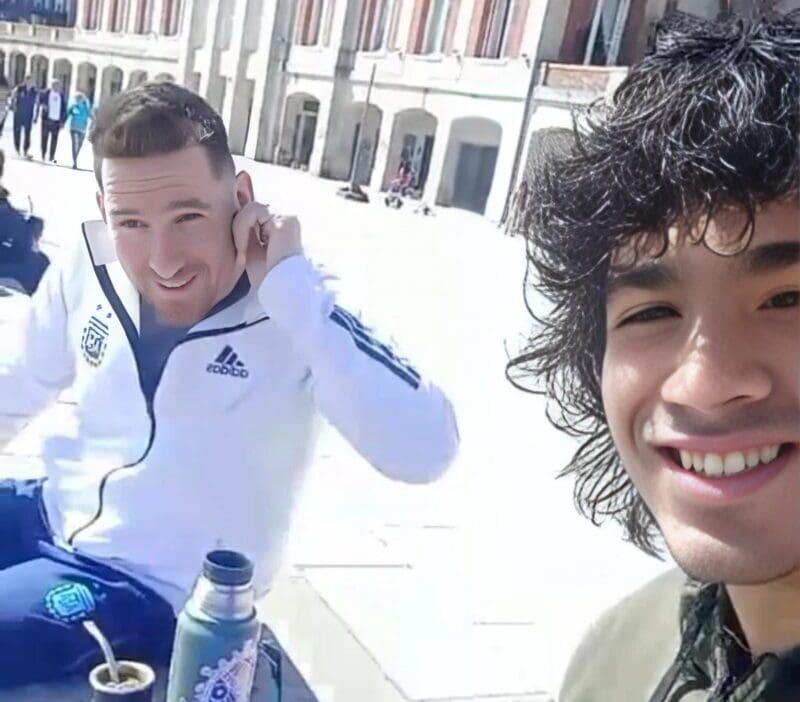 El Asombroso y Emotivo Encuentro entre Leo Messi y Maradona en la Rambla de Mar del Plata