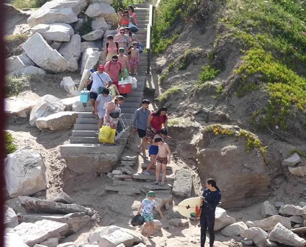Vecinos de Playa Serena estallan de indignación por el estado lamentable de las bajadas públicas 1 serena