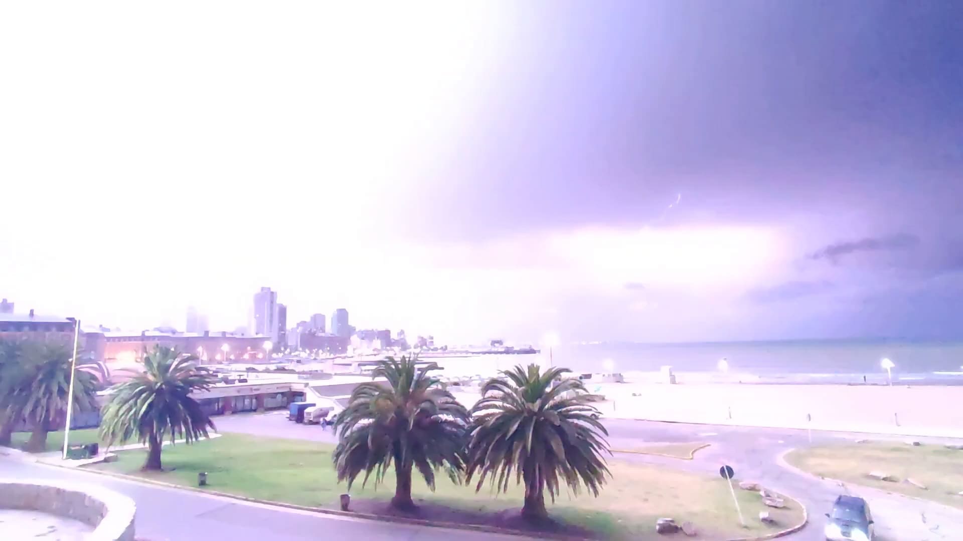 Video: impresionantes rayos sobre Mar del Plata 1 IMG 20231202 214952vf15800