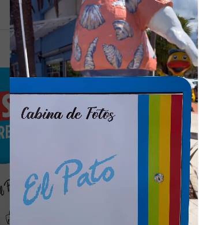 Gratuita y al instante: "El Pato" de Mogotes sorprende a todos con una cabina de fotos 1 cabina