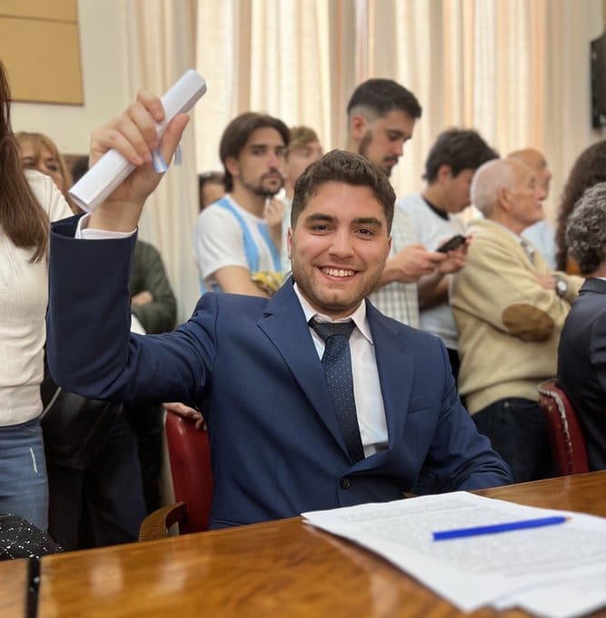 Concejal del PRO arremete contra el Sindicato Municipal: "Feriado XXXL, que siga la joda" 1 bussetti