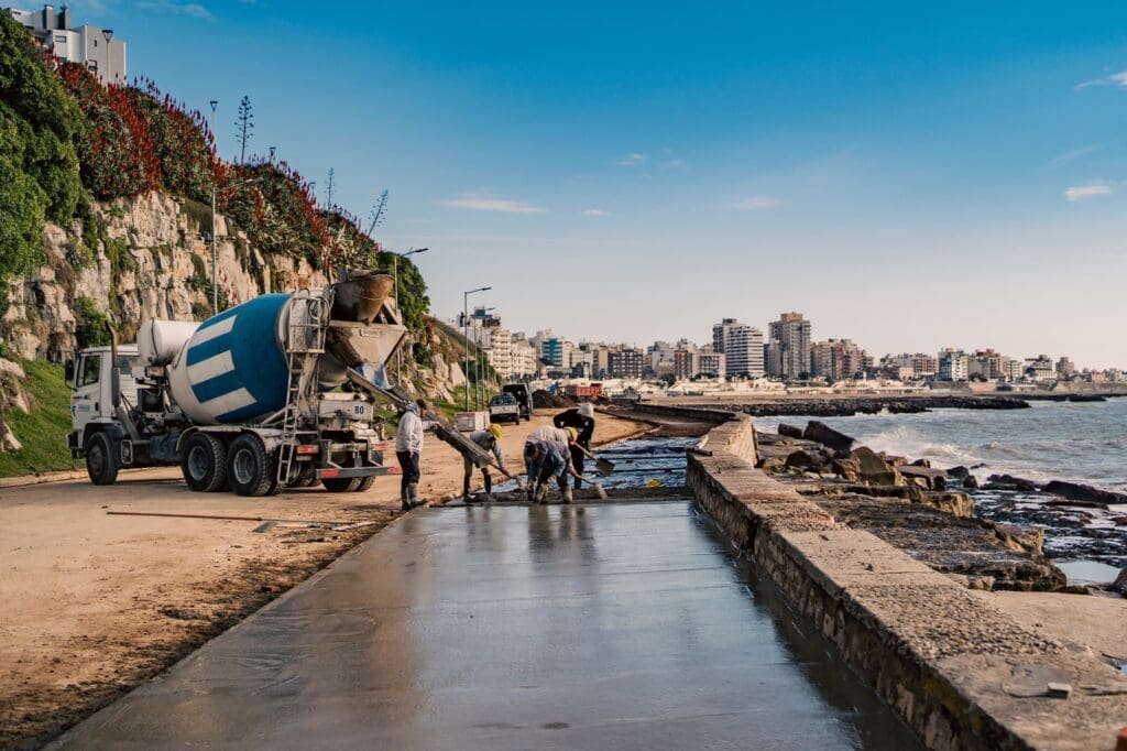 Mar del Plata renueva su paseo costero con recursos propios 1 WhatsApp Image 2024 07 15 at 9.57.45 AM