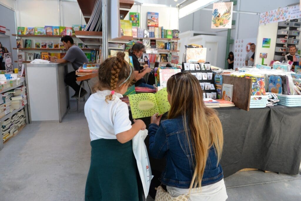 Feria del Libro Mar del Plata: una celebración de la literatura y la cultura 1 WhatsApp Image 2024 11 26 at 9.25.45 AM