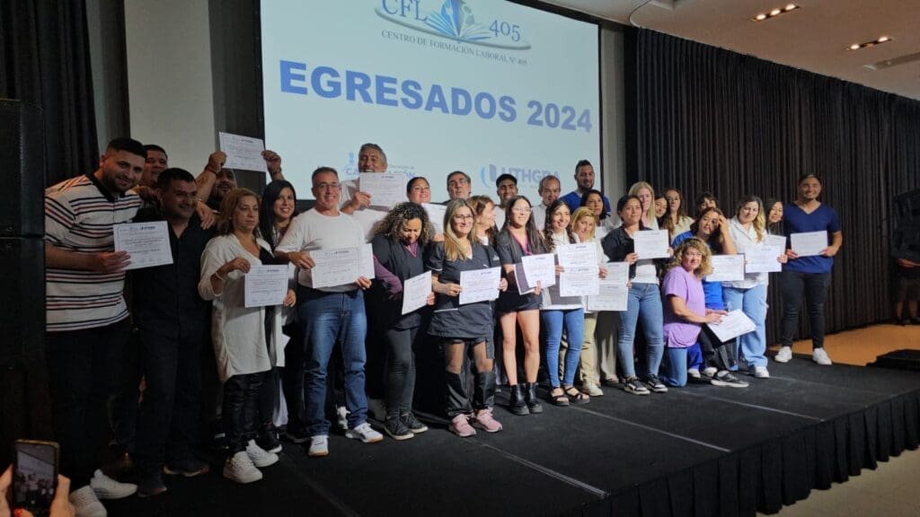Egresaron más de 600 alumnos del Centro de Formación Laboral de UTHGRA Mar del Plata 1 IMG 20241219 WA0017
