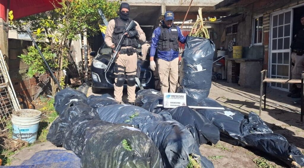 Mar del Plata: Prefectura desplegó un megaoperativo y desarticuló una organización narco criminal 1 prefectura