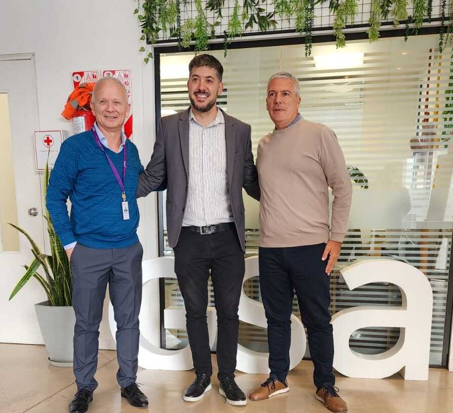 Emiliano Recalt visitó GSA BPO, un ejemplo de crecimiento tecnológico y humano en Mar del Plata 3 WhatsApp Image 2025 05 09 at 12.33.44 PM 1