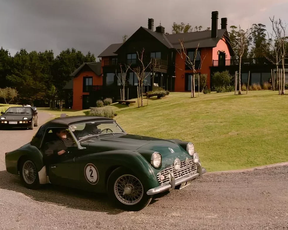 pueblin2 1024x1024 1 1 e1747302713905