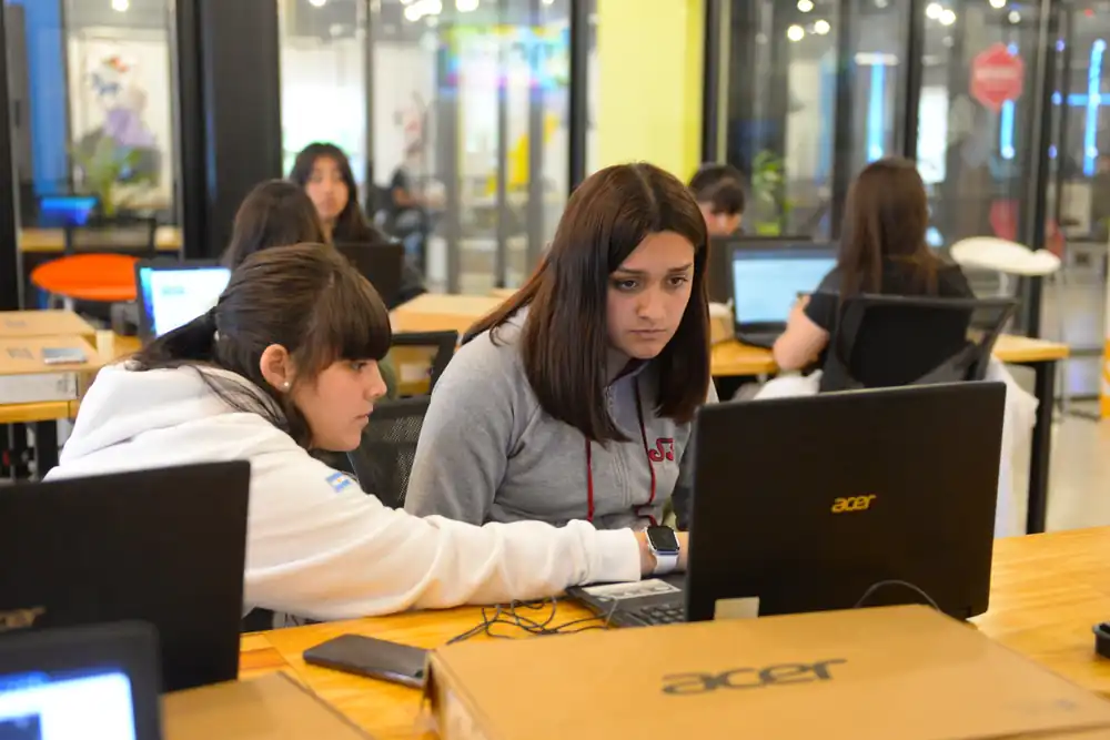 WhatsApp Image 2025 06 18 at 5.24.06 PM ultraliviana