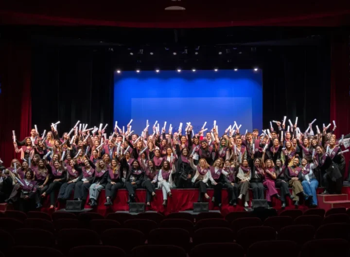 Graduados fasta 1200x798 1